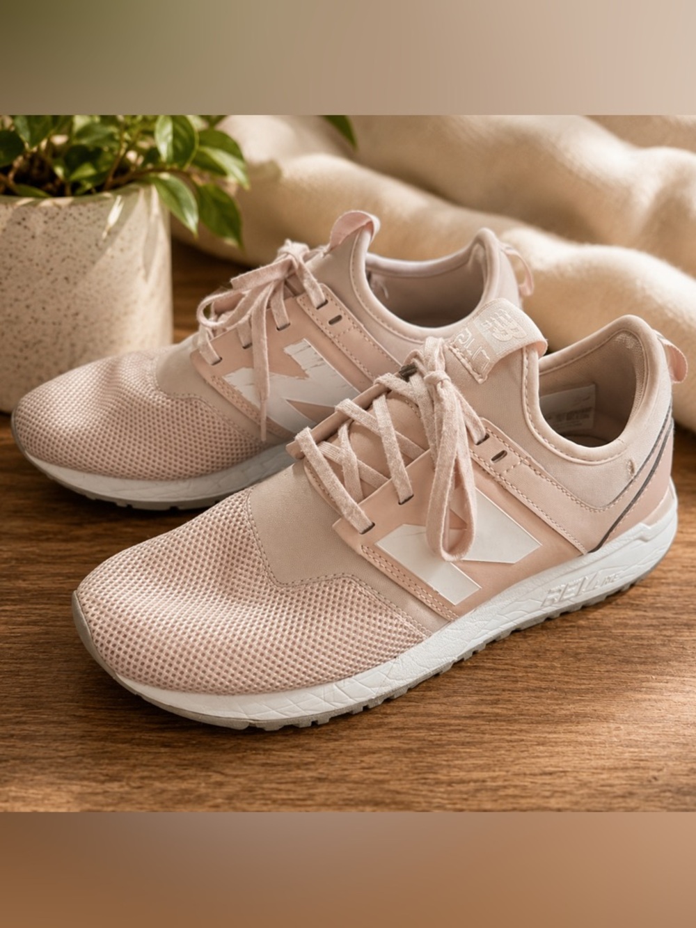 New Balance Blush Pink Mesh Sneakers FuelCore Nergize Womens 10 REVlite shoes